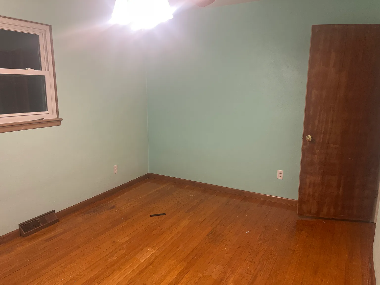 1 bed, 1176 sqft, $1,100 — Photo 4