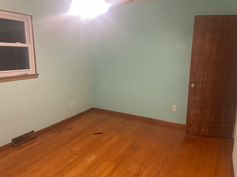 1333 N Glenwood Dr — Photo 4