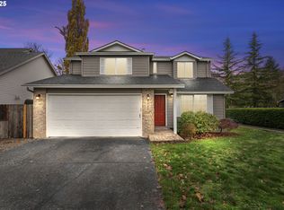 1317 N Brittany Dr, Newberg, OR 97132