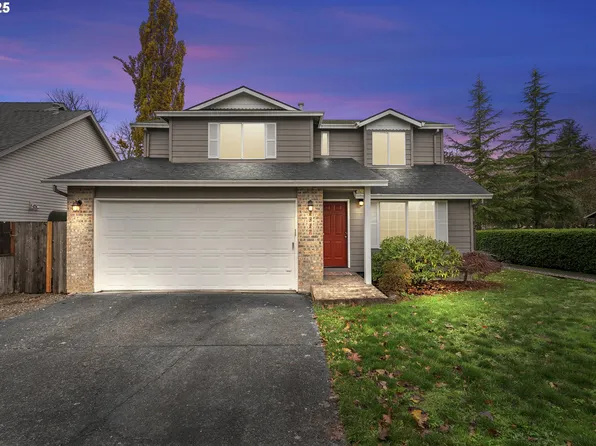 1317 N Brittany Dr, Newberg, OR 97132