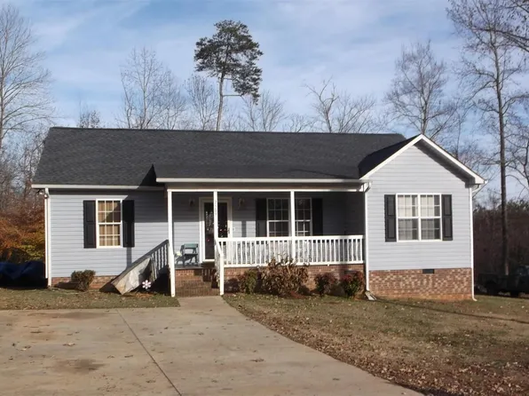 2509 Megan Dr, Ramseur, NC 27316