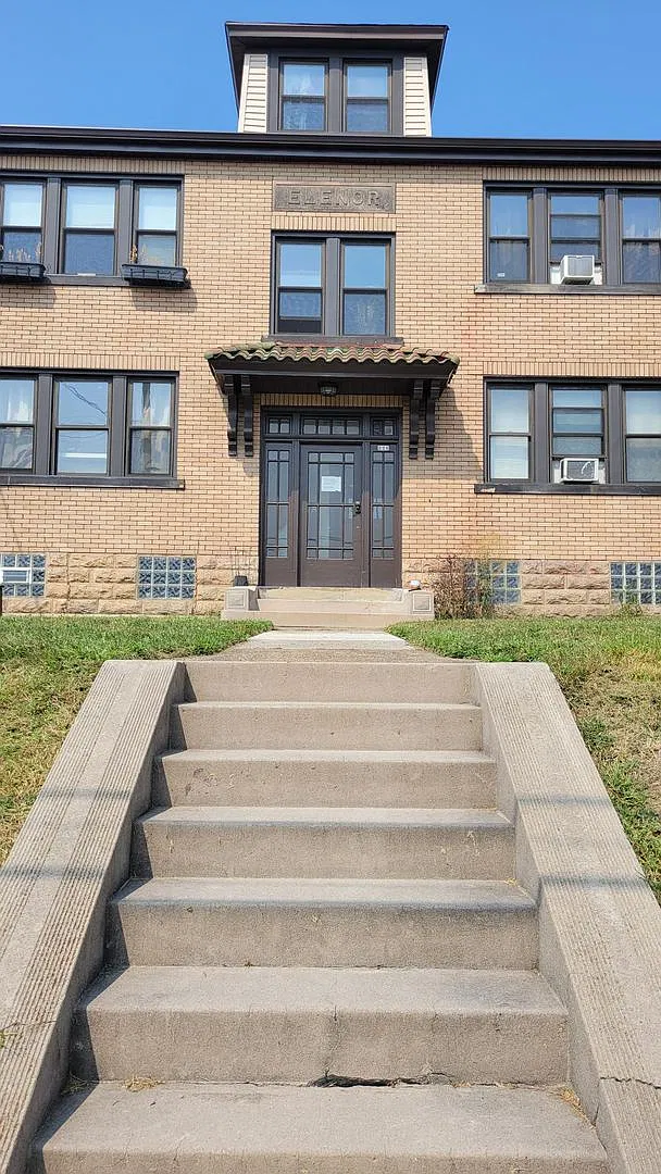 226 Sunnyland Avenue — Photo 2