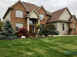 616 Delaware Dr, Perrysburg, OH