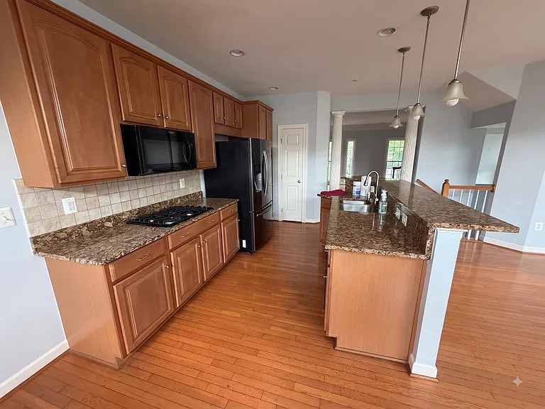 3670 Carriage Hill Dr #1 — Photo 8
