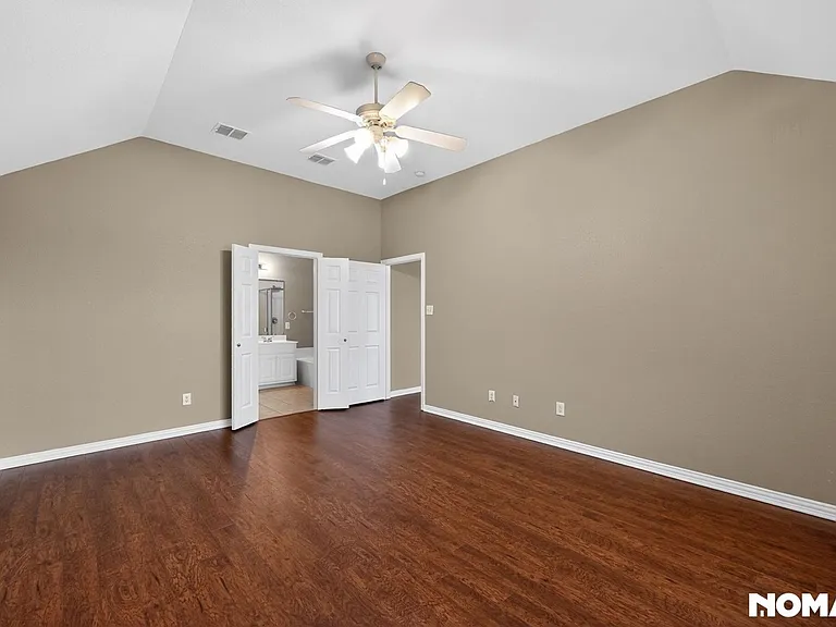 409 Lois Ln — Photo 26