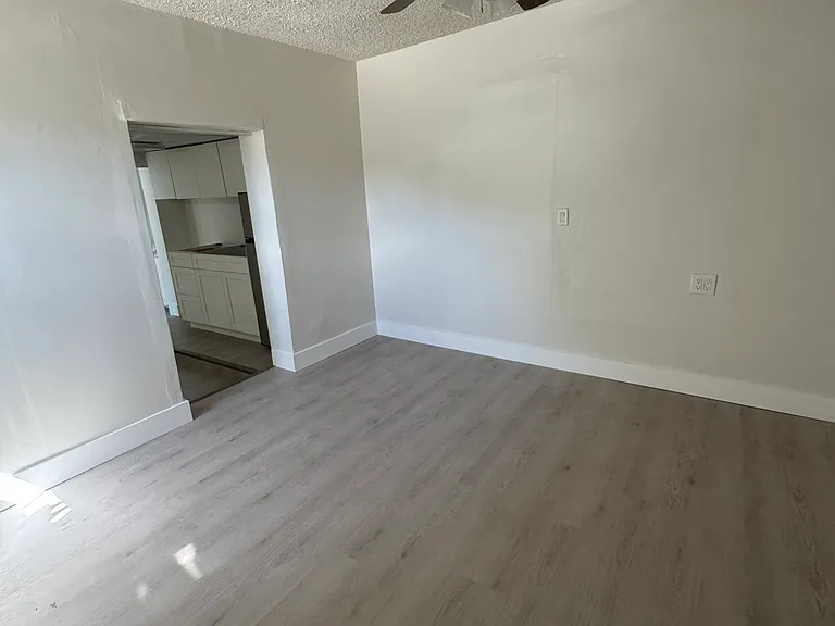 3631 NW 4th St #3 — Photo 7