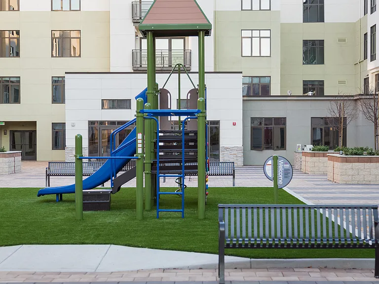 Nineteen800 Apartments — Photo 18