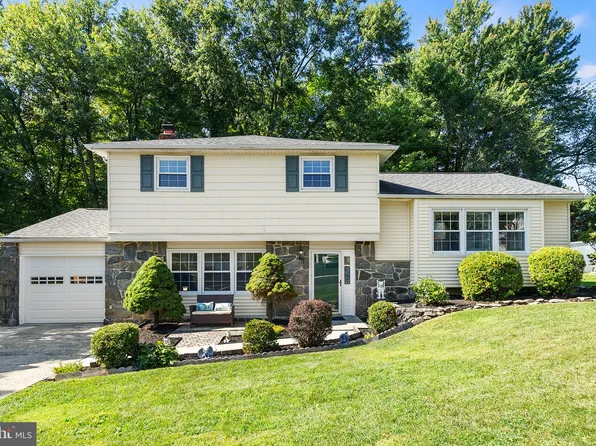 34 Ramblewood Dr, Wilmington, DE 19810