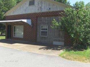305 W Center St, Morrilton, AR 72110