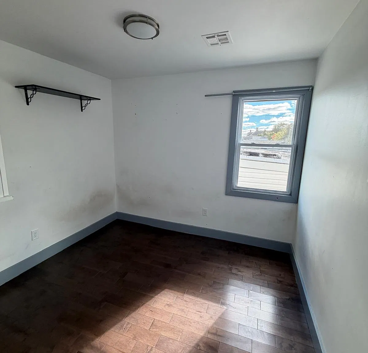 4 bed, $2,275 — Photo 3