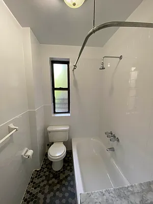 Rented by New York Residence | media 9