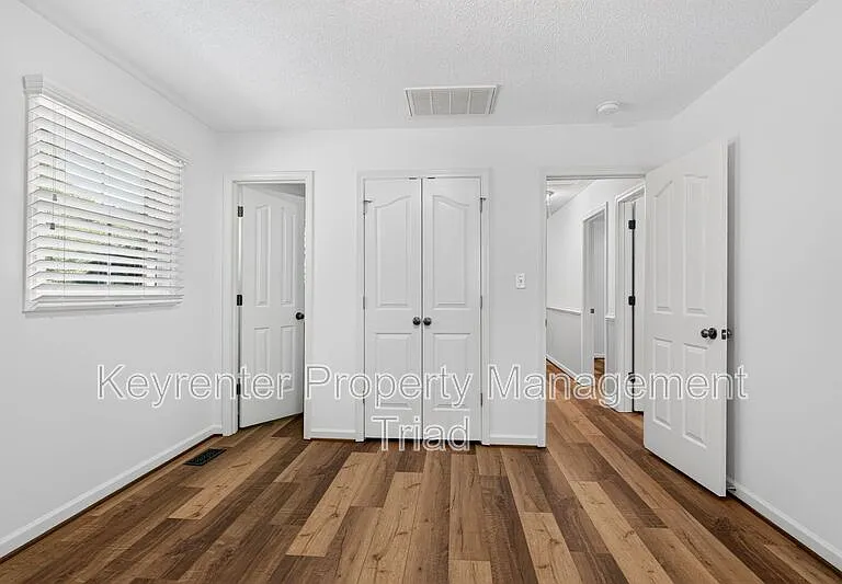 9415 Glen Cross Dr — Photo 24