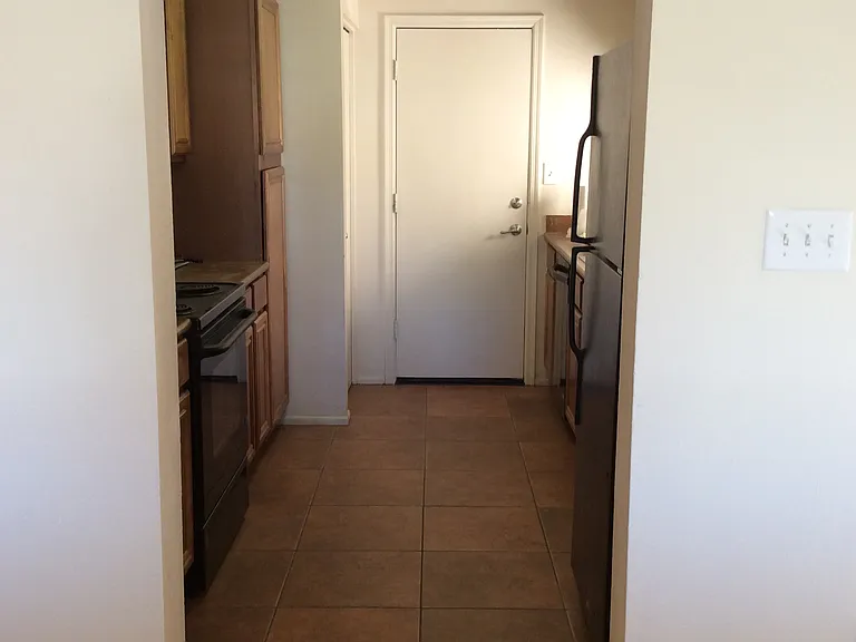 10115 E Mountain View Rd #1004 — Photo 4