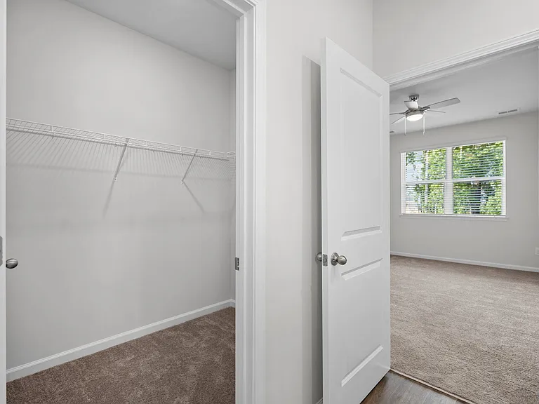 Lightered Knot Ct SE — Photo 15