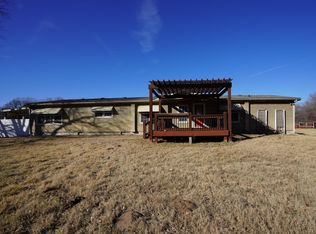 220 W Nicole St, Haysville, KS 67060