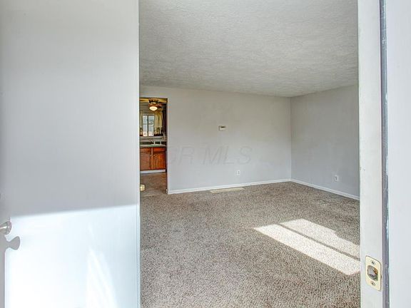 2nd image of 3704 Paris Blvd E