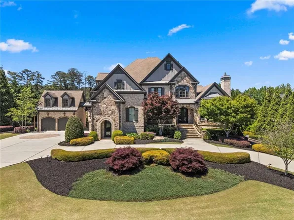 2725 Drayton Hall Dr, Buford, GA 30519