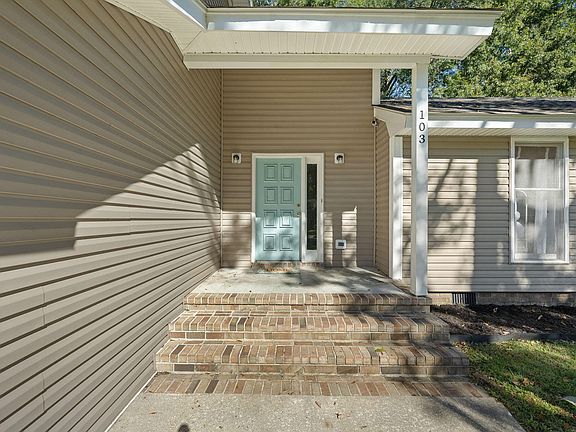 5th image of 103 Evance Ct