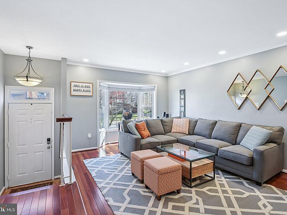 4th image of 4237 Sleepy Lake Dr