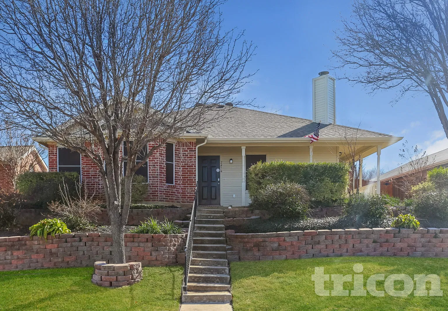 2414 Portland Drive Arlington TX — Photo 1