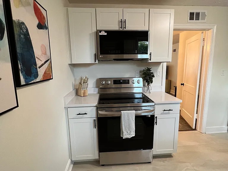 19 Seneca Rd — Photo 13