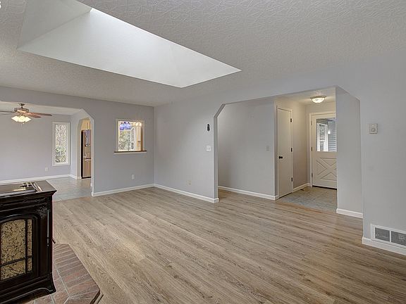 5th image of 20409 NE 225th Ave