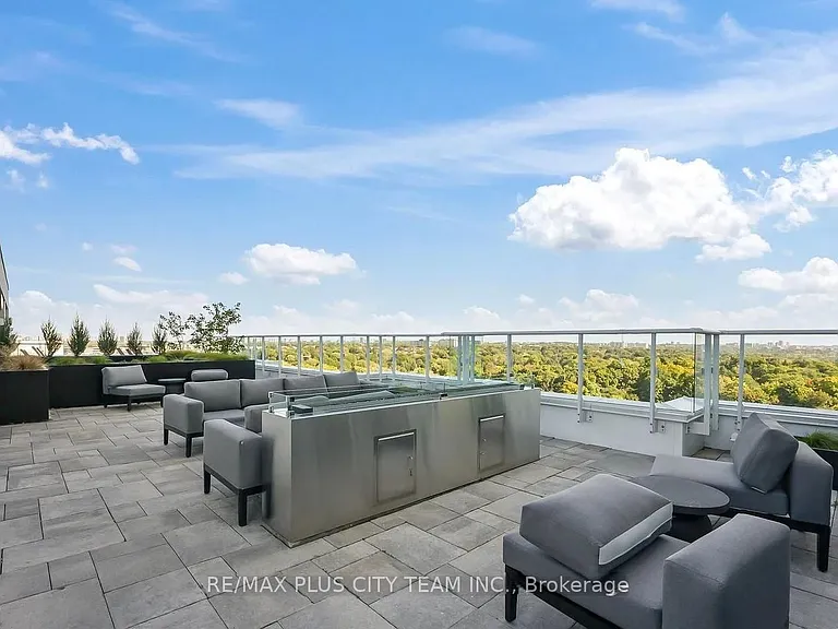 10 Deerlick Ct #206 — Photo 17