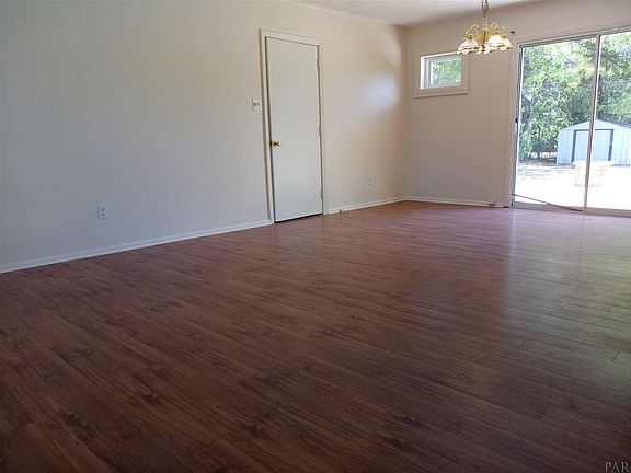 4th image of 5900 Clearwater Ave