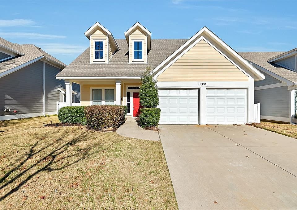 1st image of 10221 Lakeview Dr