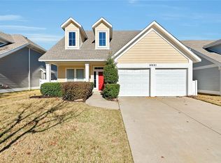 10221 Lakeview Dr, Aubrey, TX 76227
