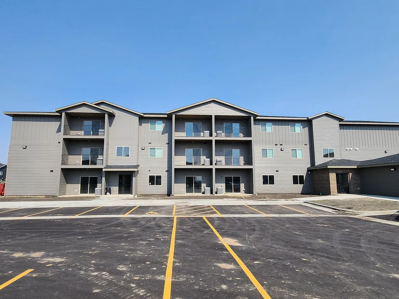 Home - Field Apartments I — Photo 3