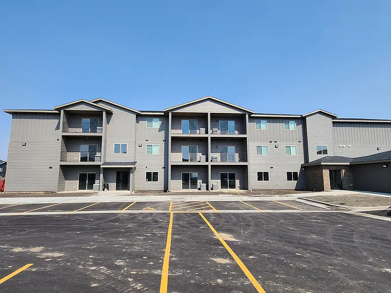 Home - Field Apartments I — Photo 3