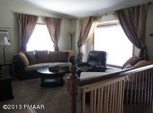 861 Elmwood Pl, West Fargo, ND 58078