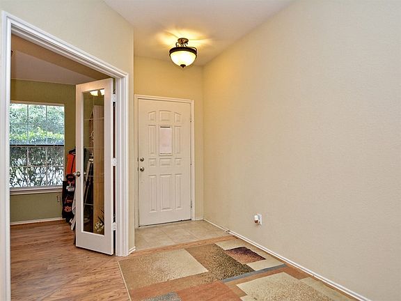 3rd image of 353 Lake Washington Dr