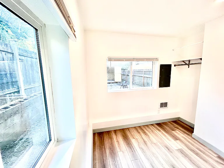 9222 Mary Ave NW #B — Photo 6