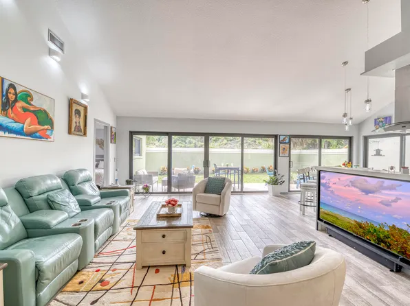 106 Sand Pine Drive, Jupiter, FL 33477