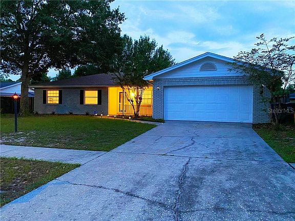 4th image of 3819 Ravenna Dr