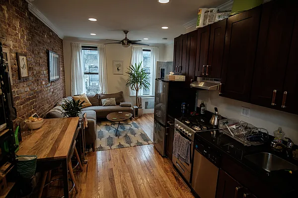 Rented by Compass | media 12