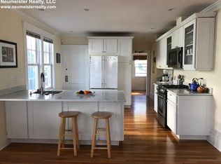 4 Cambridge Ter #3, Cambridge, MA 02140