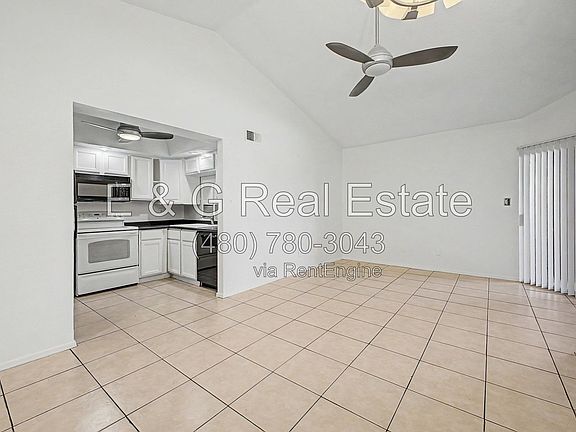 3rd image of 1402 S Jentilly Ln Unit 205