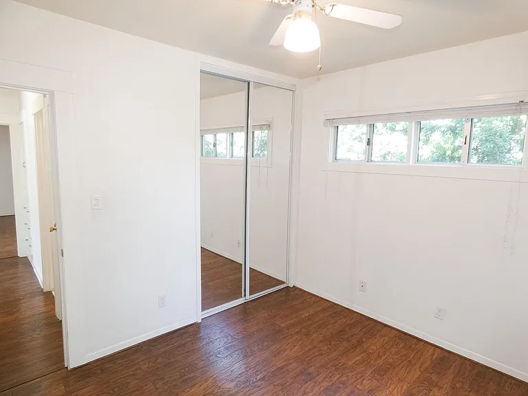 1st bedroom/office