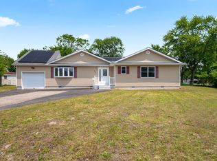 125 Orangewood Dr, Brick, NJ 08723