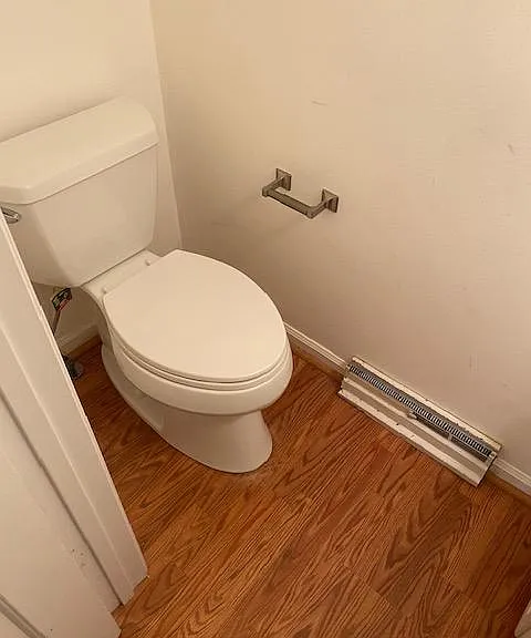1174 N Vermont St — Photo 55