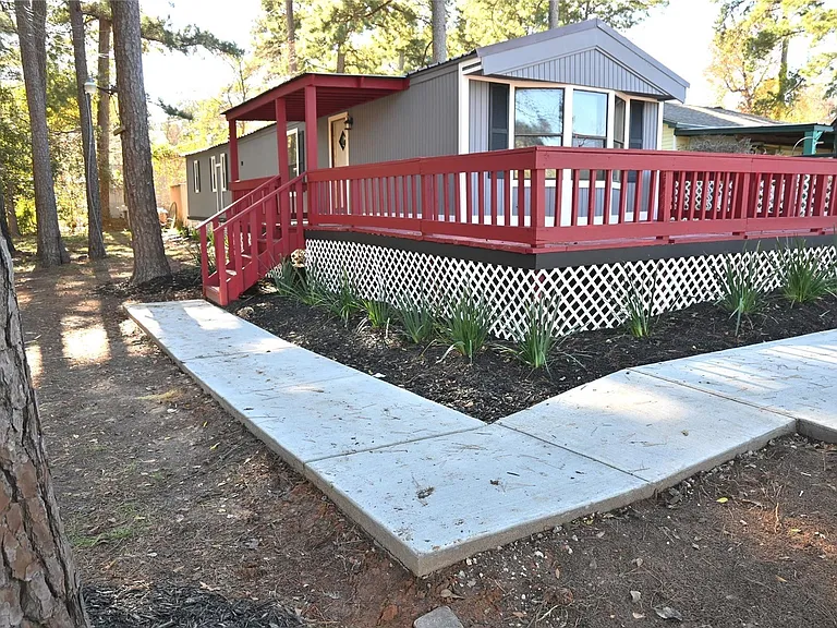 13721 Brigadier Dr — Photo 2