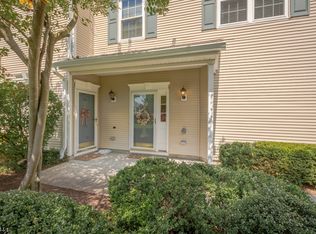 702 Firethorn Dr, Union, NJ 07083