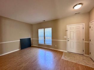 8055 Mariners Pointe Cir, Denver, NC 28037