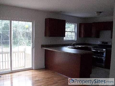 3rd image of 11 Danamarie Ln