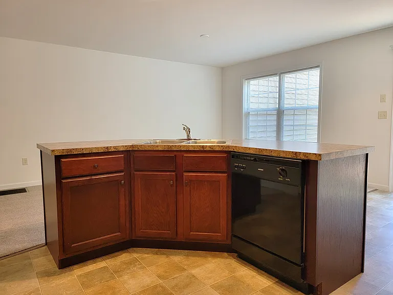 402 Mount Olive Ln — Photo 12