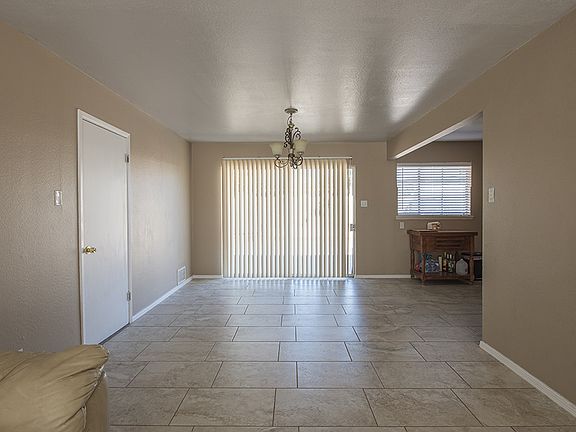 4th image of 424 Castile Ave