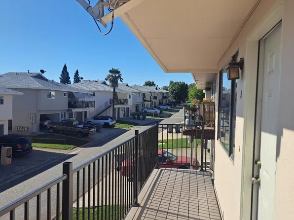 3694 Sapphire Dr APT 4, Auburn, CA 95602